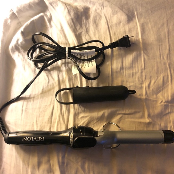 Revlon 1 inch curler - Picture 2 of 3